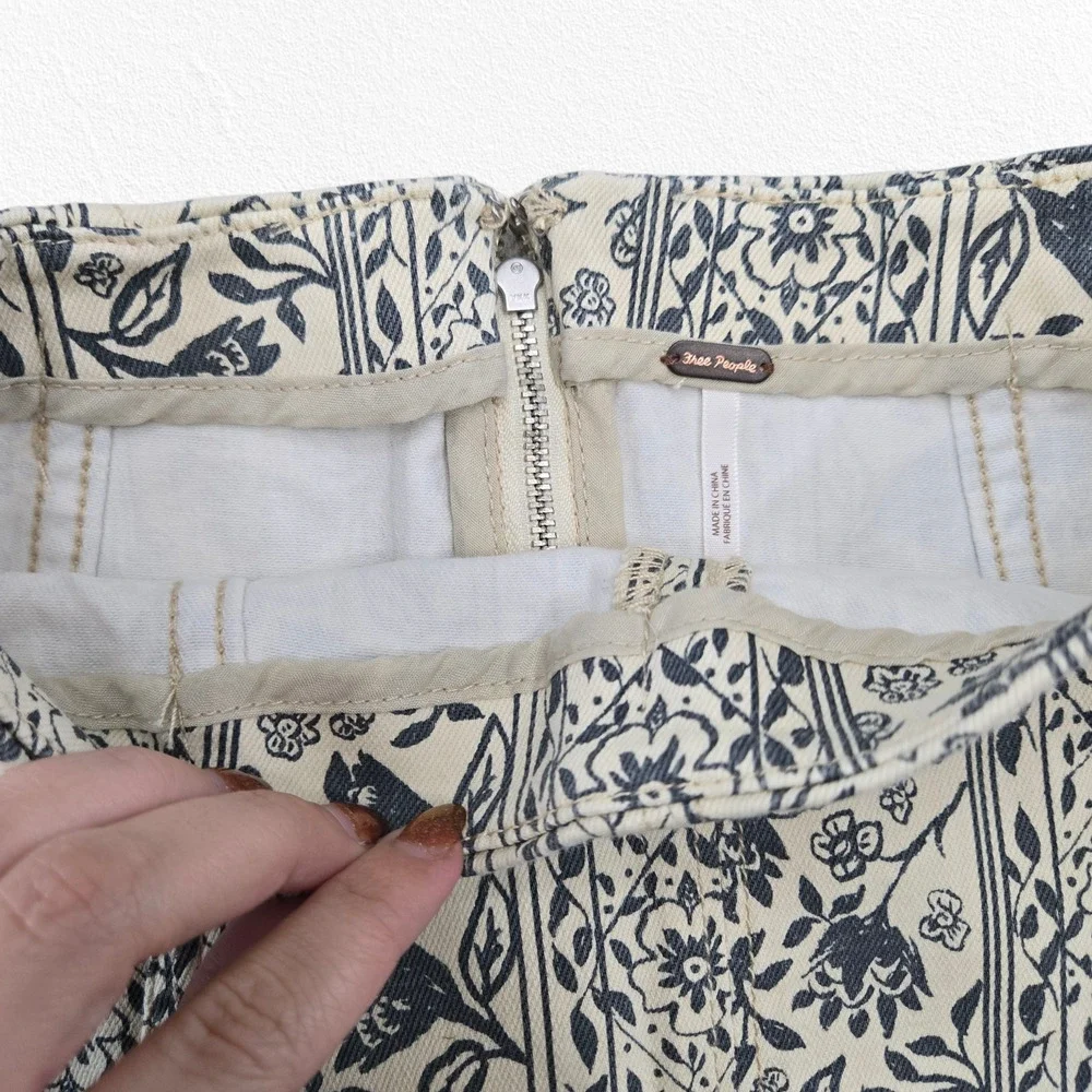 Free People Macadamia Combo Ivory Floral Mini Skirt Cotton Blend Boho Size 0